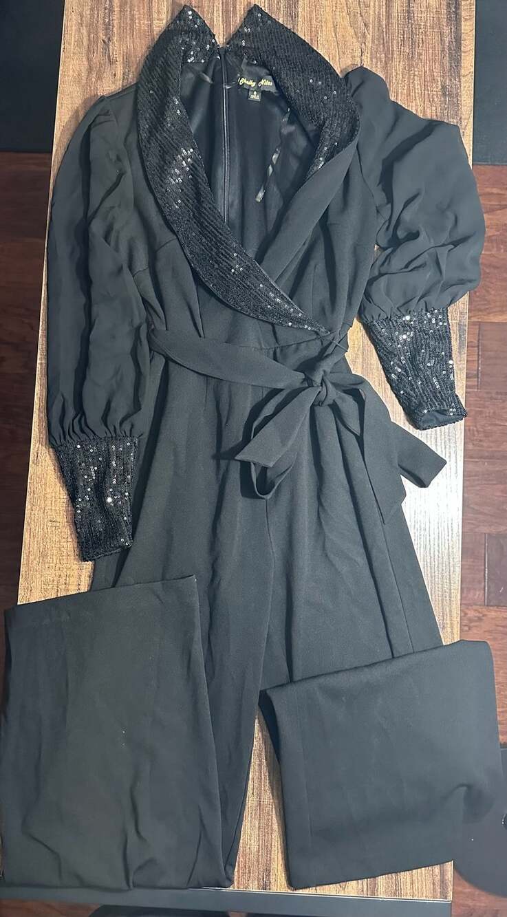 Shelby Nites Jumpsuit Size 6 Black Sequin Trim Belted